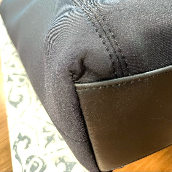 COACH NEO LUNCH TOTE, No. 6201 - Picture 7 of 12